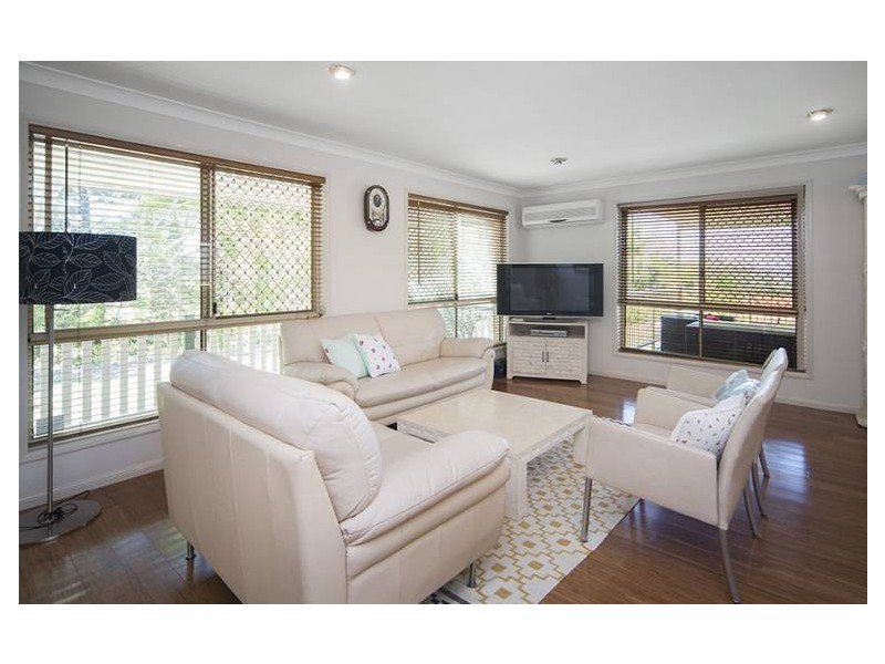 1 Watford Crescent, Molendinar QLD 4214