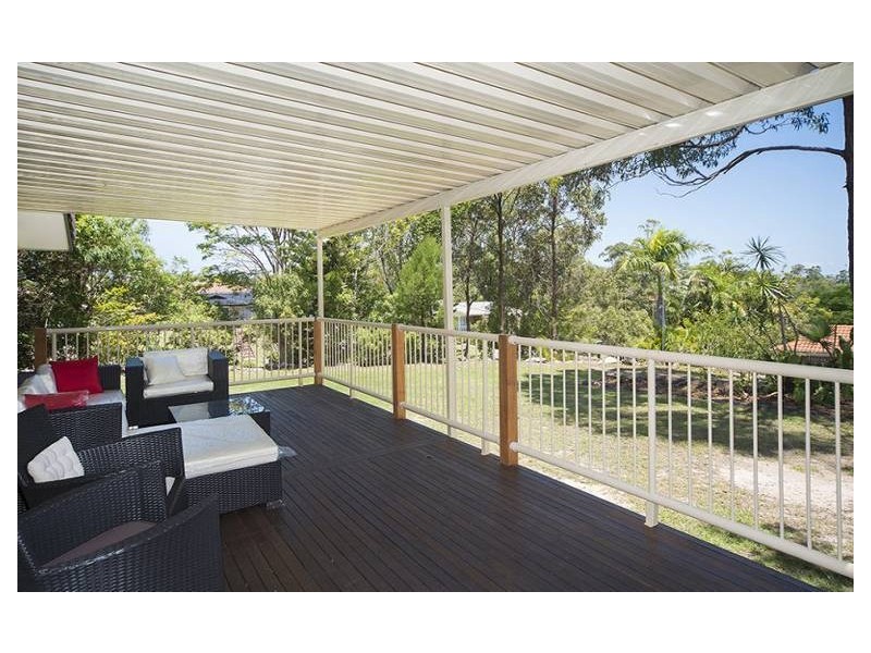 1 Watford Crescent, Molendinar QLD 4214