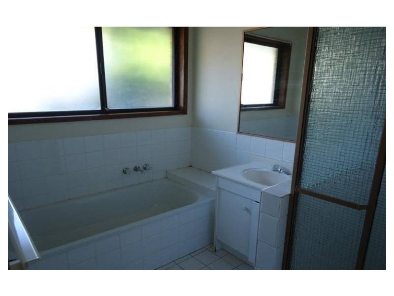 20 Stephenson Street, Labrador QLD 4215