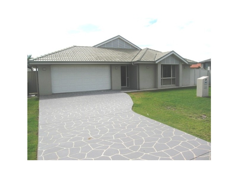 22 Viewridge Way, Molendinar QLD 4214