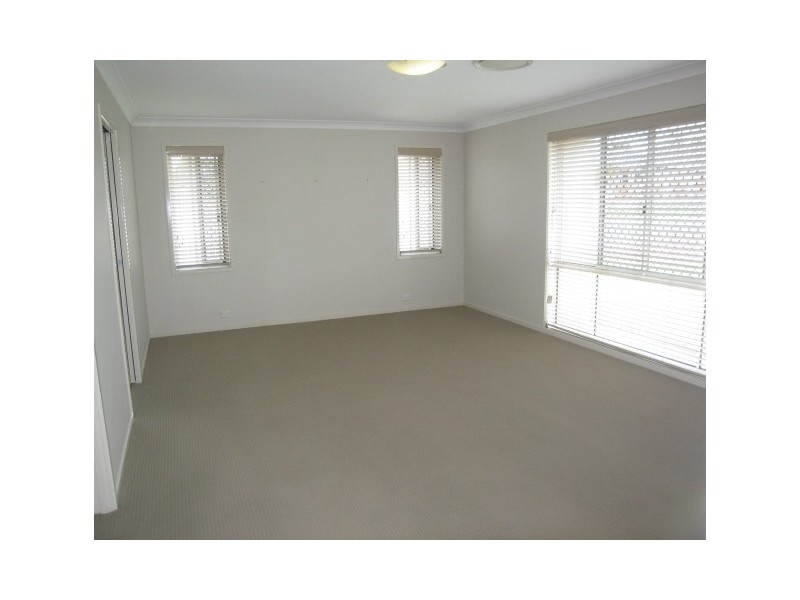 22 Viewridge Way, Molendinar QLD 4214