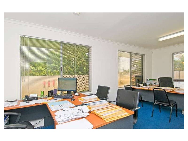 306 Ferry Road, Southport QLD 4215