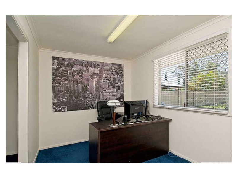 306 Ferry Road, Southport QLD 4215