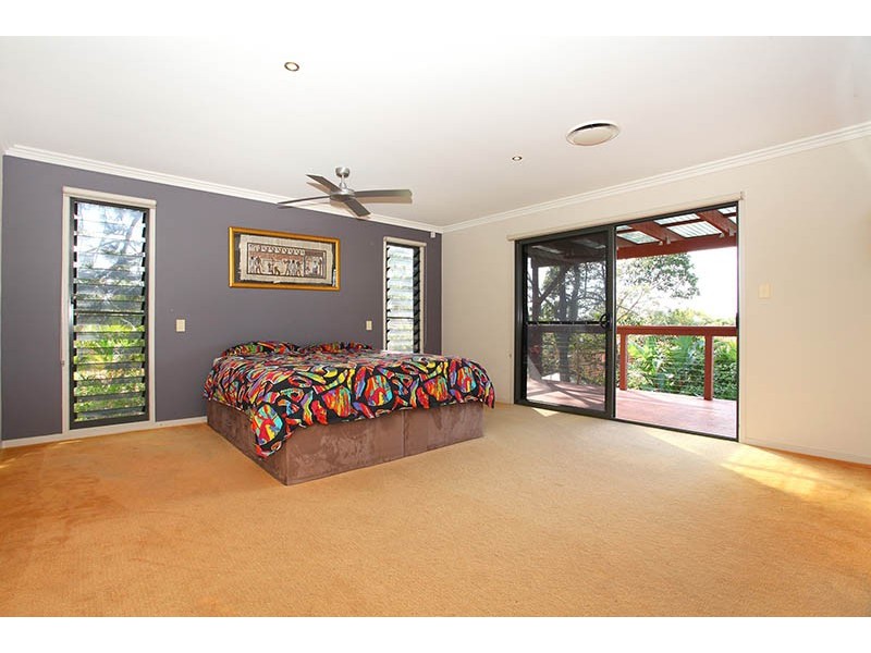 463A Pine Ridge Road, Runaway Bay QLD 4216