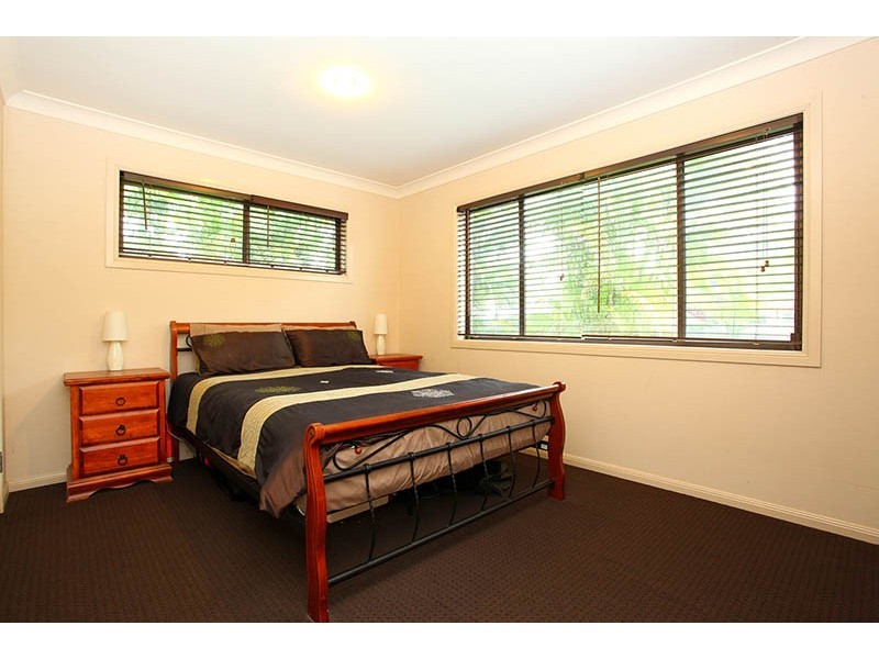 31 Macquarie Avenue, Molendinar QLD 4214