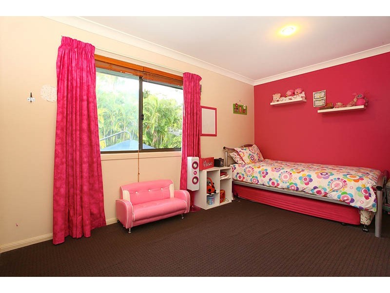 31 Macquarie Avenue, Molendinar QLD 4214
