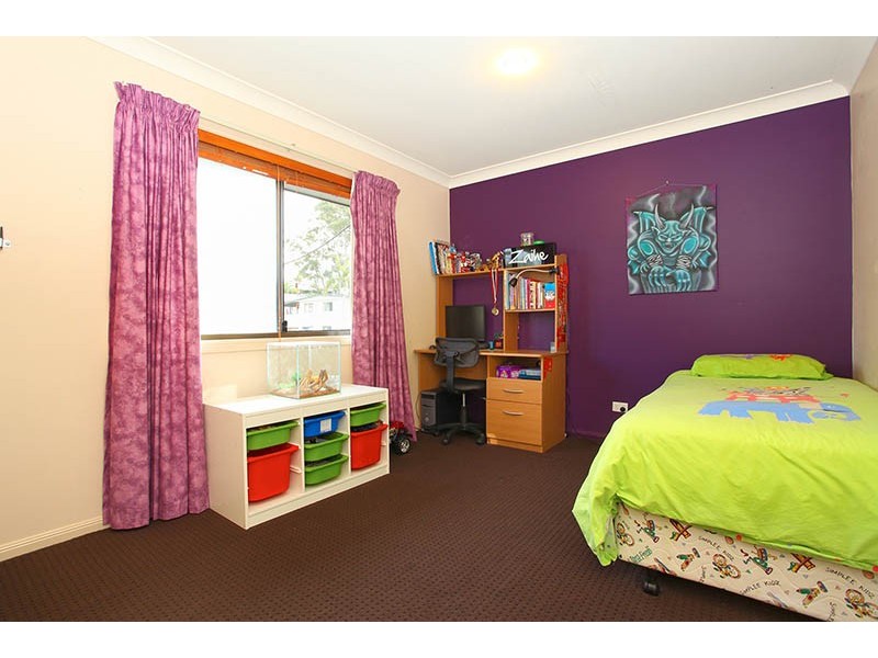 31 Macquarie Avenue, Molendinar QLD 4214