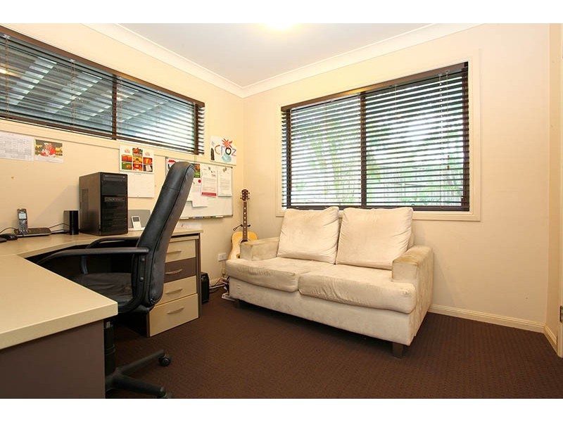 31 Macquarie Avenue, Molendinar QLD 4214