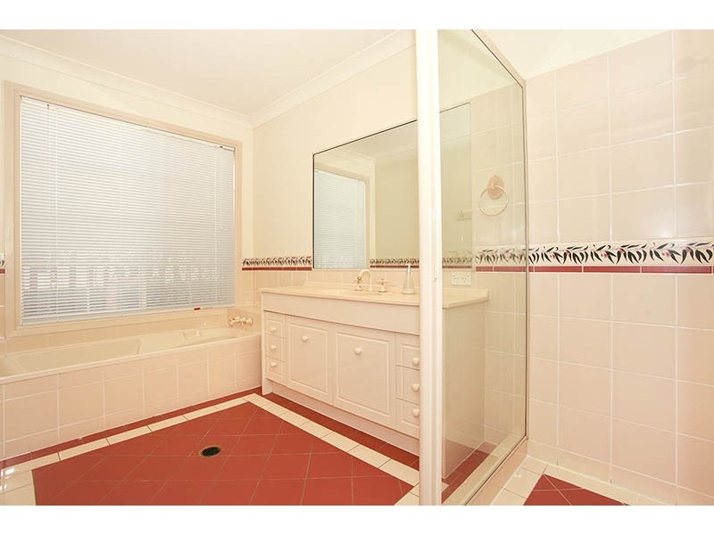 17 Castle Rock Street, Parkwood QLD 4214