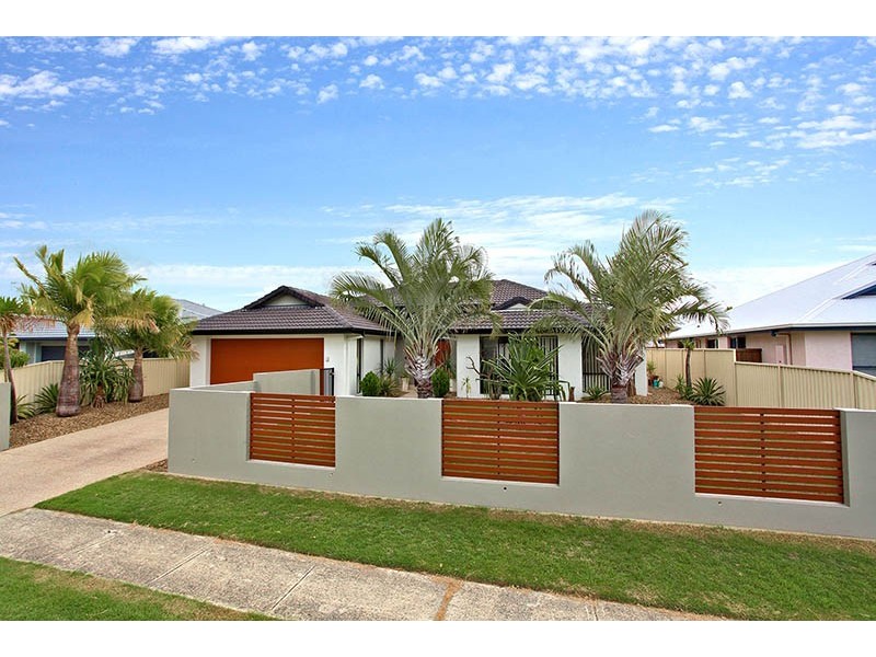 15 Highcrest Circuit, Molendinar QLD 4214