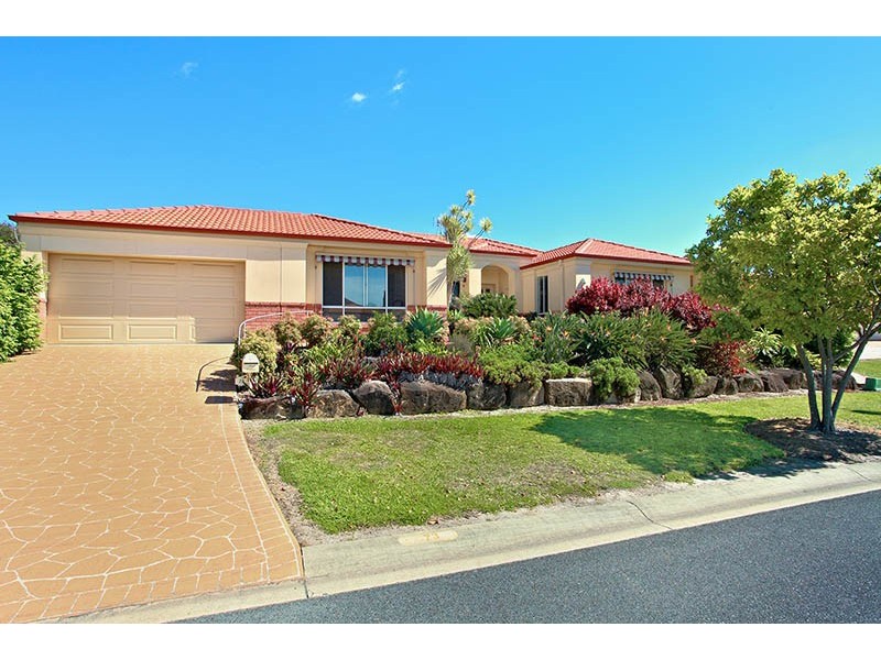 73 Crestwood Drive, Molendinar QLD 4214