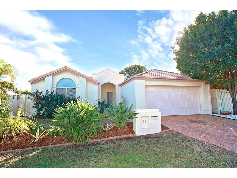 24 Dellwood Circuit, Molendinar QLD 4214