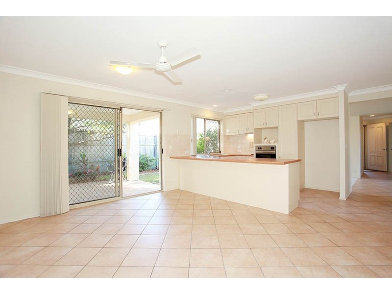 24 Dellwood Circuit, Molendinar QLD 4214
