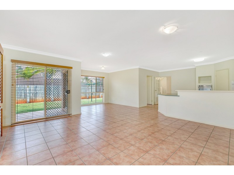 5 Brooklands Court, Molendinar QLD 4214