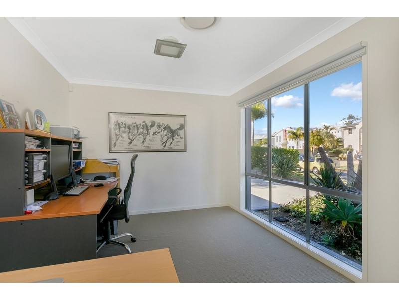 4 Viewridge Way, Molendinar QLD 4214