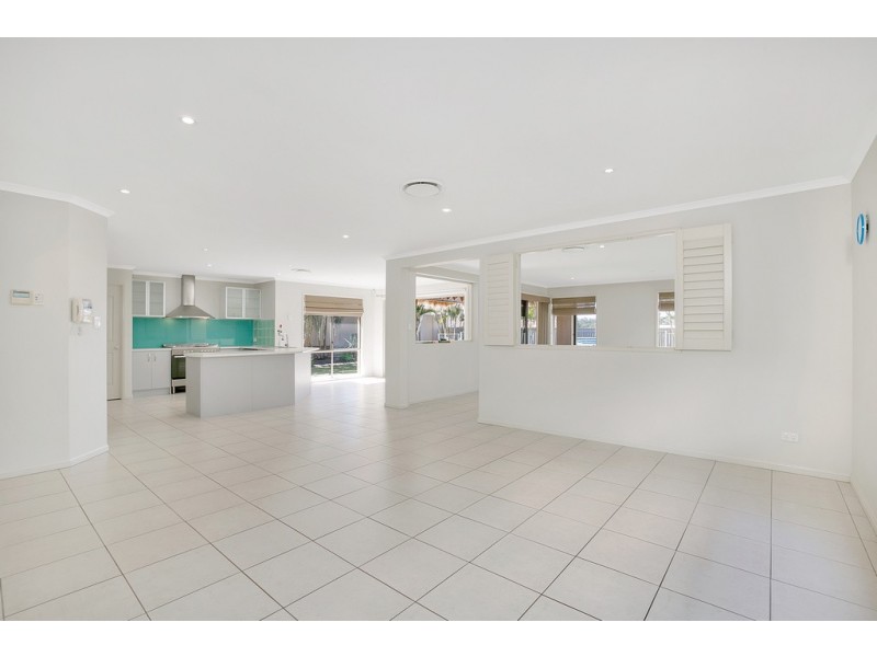5 Leopard Tree Place, Molendinar QLD 4214