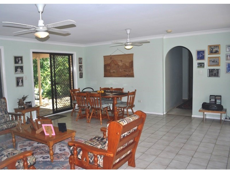 176 Napper Road, Parkwood QLD 4214