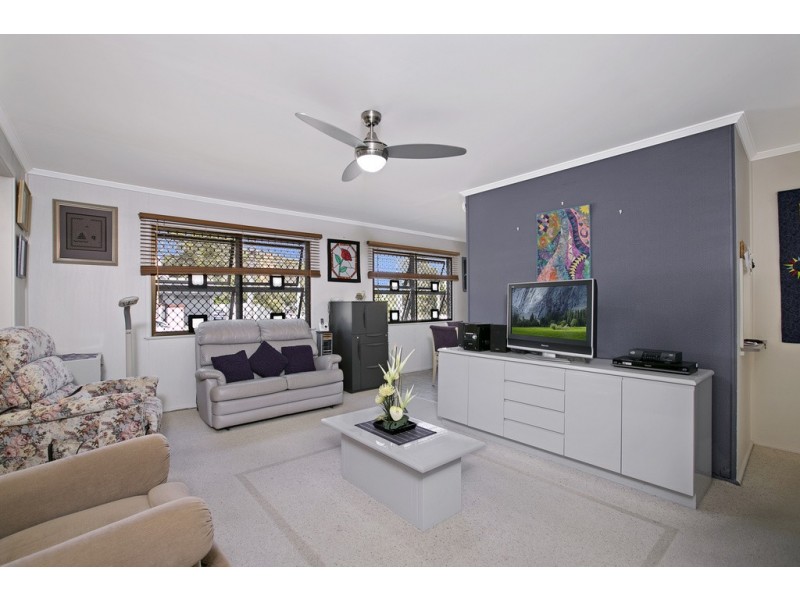 5 Brookside Road, Labrador QLD 4215