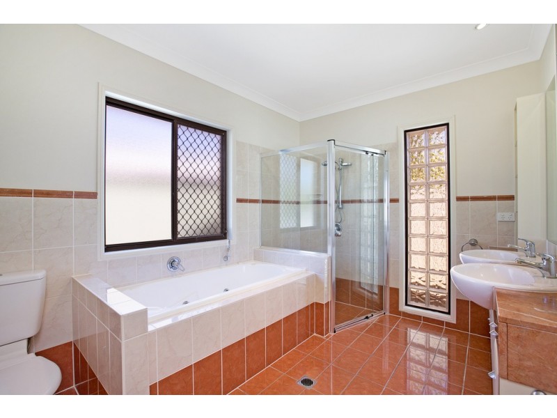 5 Applegum Place, Molendinar QLD 4214
