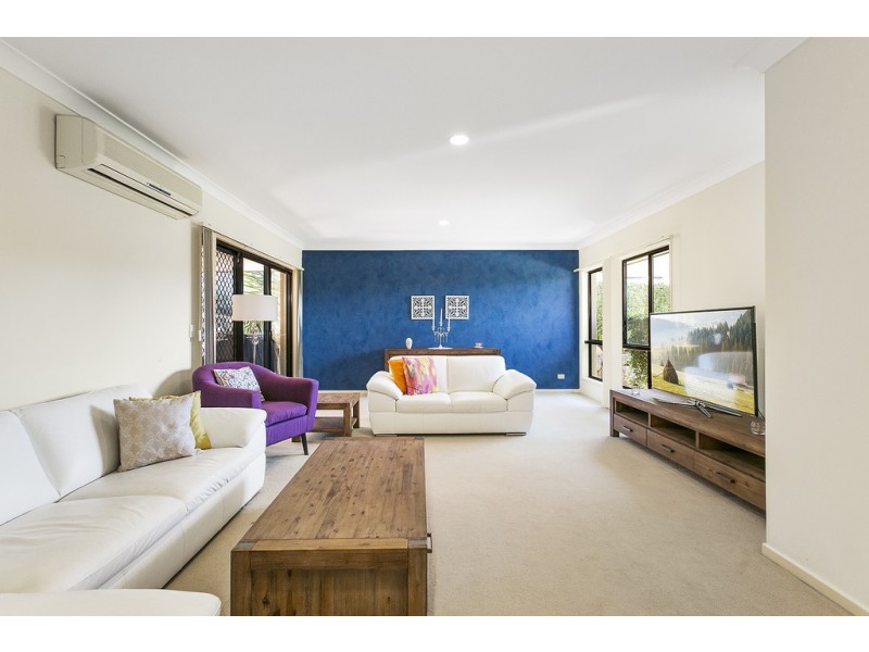 6 Lillywood Circuit, Molendinar QLD 4214