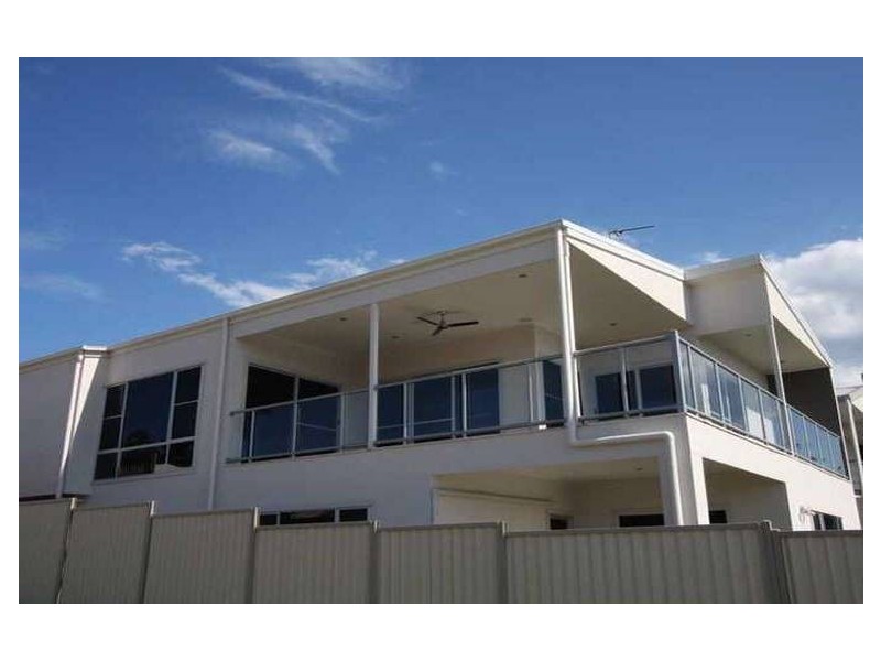 49 Zane Street, Molendinar QLD 4214