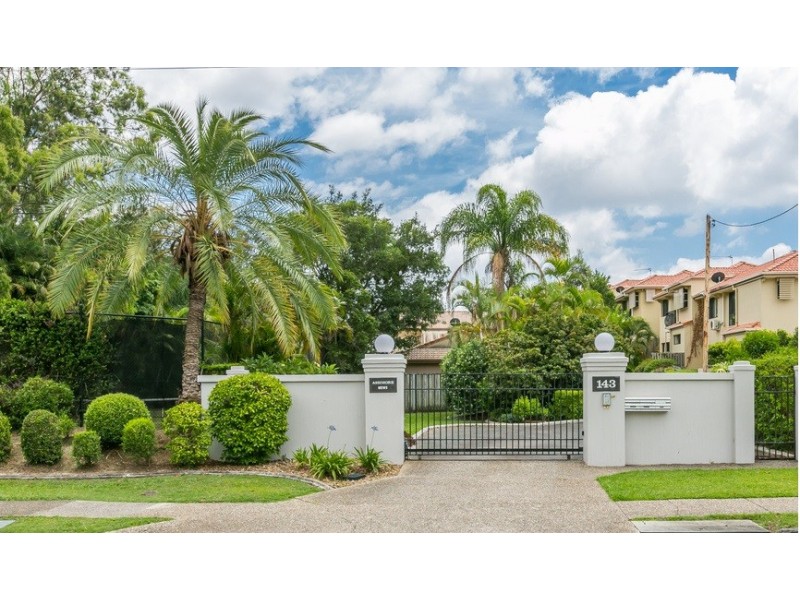 1/143 Cotlew Street, Ashmore QLD 4214