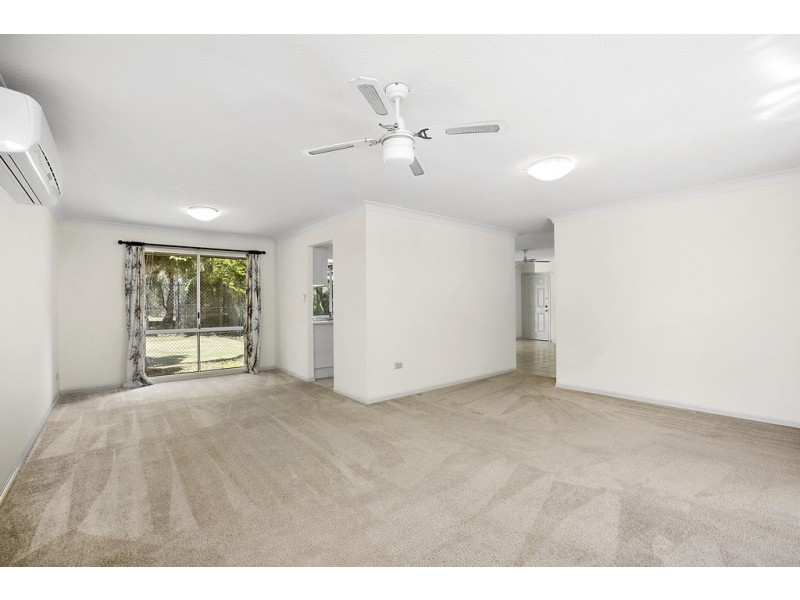 1/143 Cotlew Street, Ashmore QLD 4214