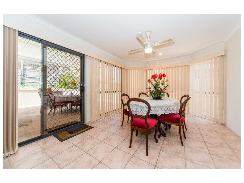 4 West Mountain Court, Parkwood QLD 4214