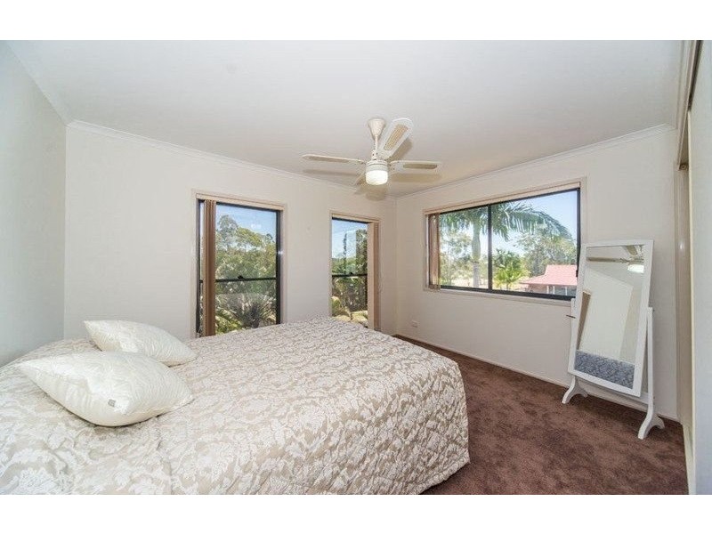 4 West Mountain Court, Parkwood QLD 4214