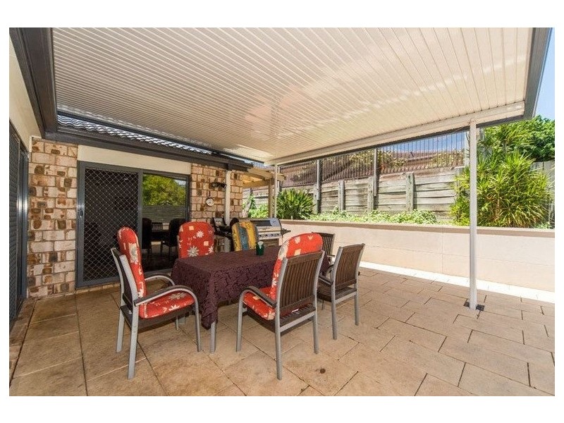 4 West Mountain Court, Parkwood QLD 4214