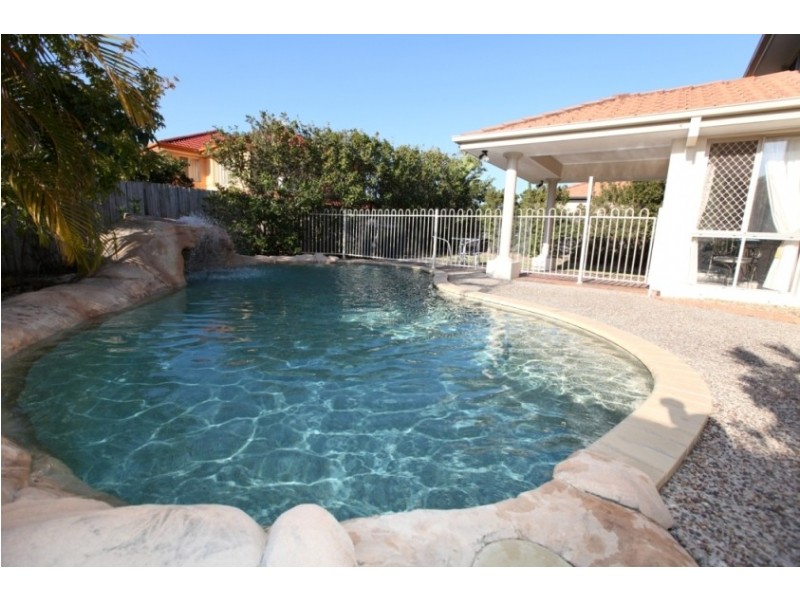 2 Redgum Place, Molendinar QLD 4214