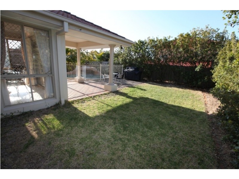 2 Redgum Place, Molendinar QLD 4214