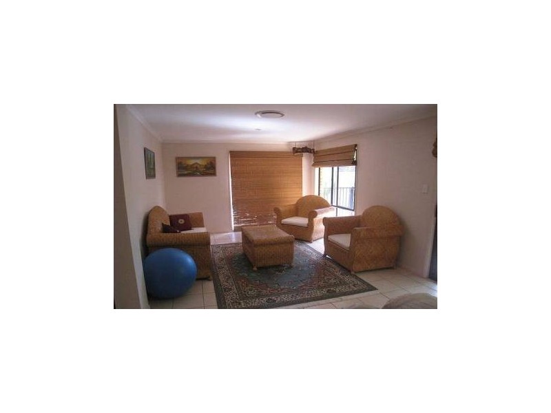 64 Coachwood Drive, Molendinar QLD 4214