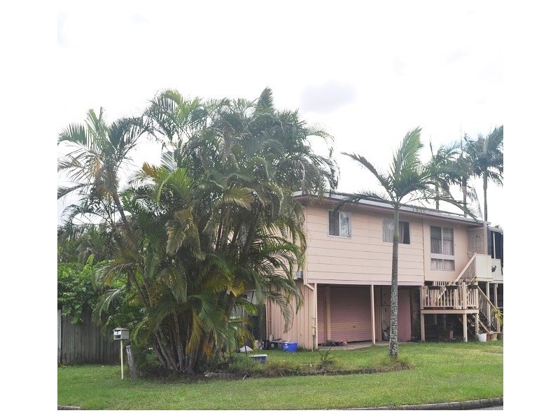 2 Hocking Street, Arundel QLD 4214