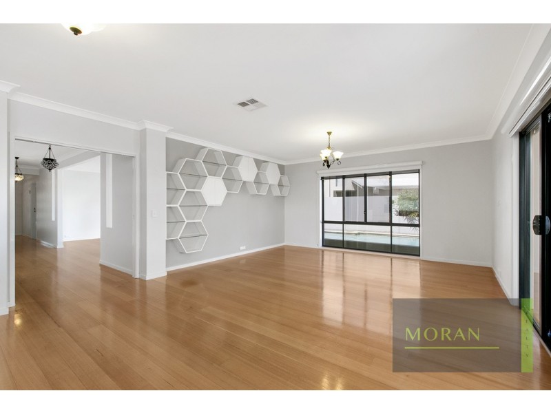 9 Viewridge Way, Molendinar QLD 4214