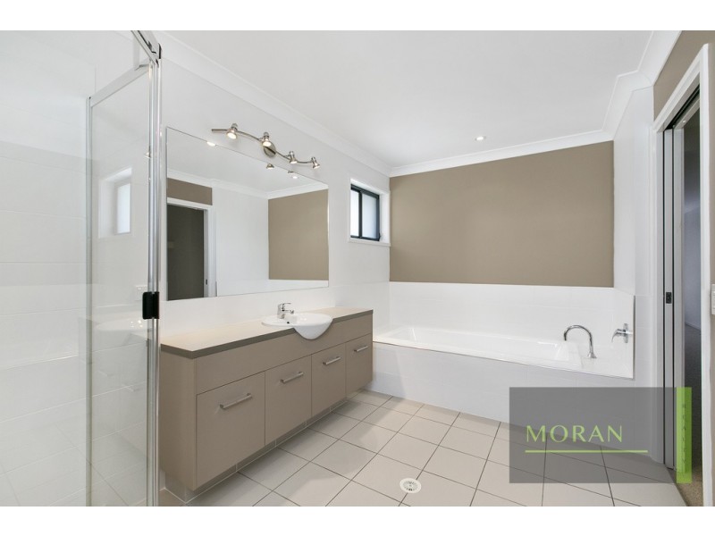 9 Viewridge Way, Molendinar QLD 4214