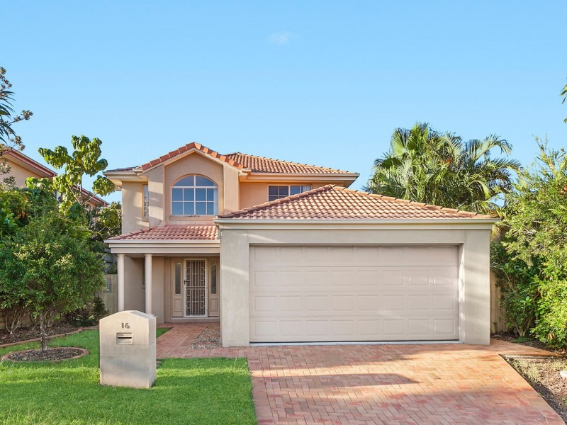 16 Oakridge Place, Molendinar QLD 4214