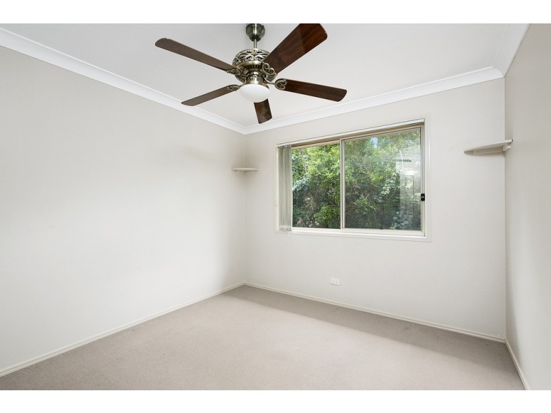 16 Oakridge Place, Molendinar QLD 4214