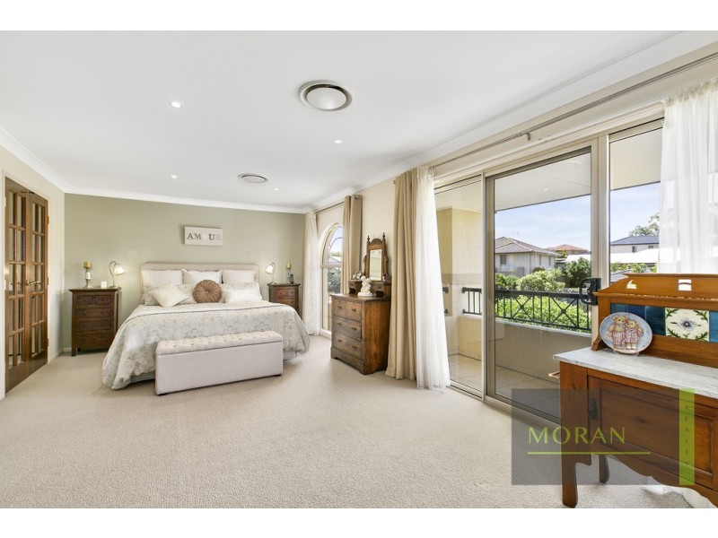 193 Crestwood Drive, Molendinar QLD 4214