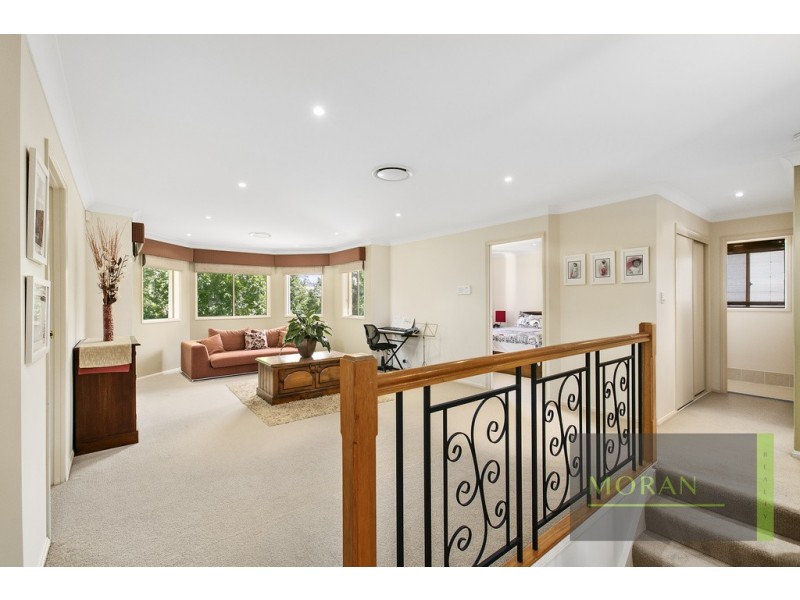 193 Crestwood Drive, Molendinar QLD 4214