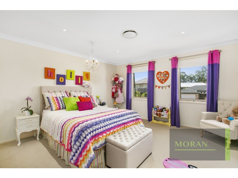 193 Crestwood Drive, Molendinar QLD 4214