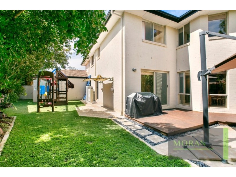 193 Crestwood Drive, Molendinar QLD 4214