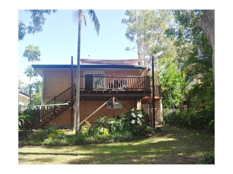 20 Golden Crescent, Southport QLD 4215