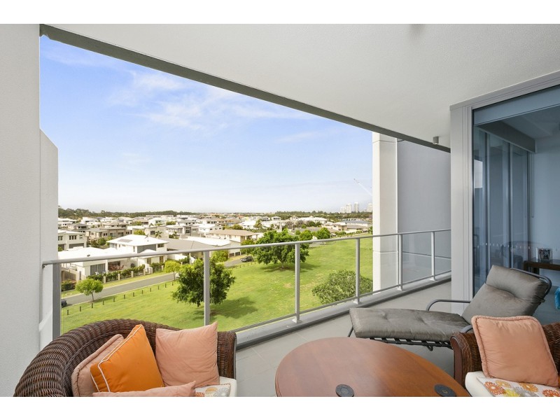 406/15 Compass Drive, Biggera Waters QLD 4216