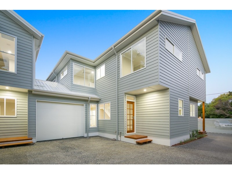 5 Sunshine Court, Labrador QLD 4215