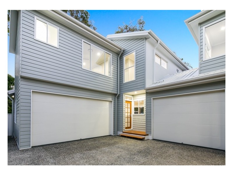5 Sunshine Court, Labrador QLD 4215