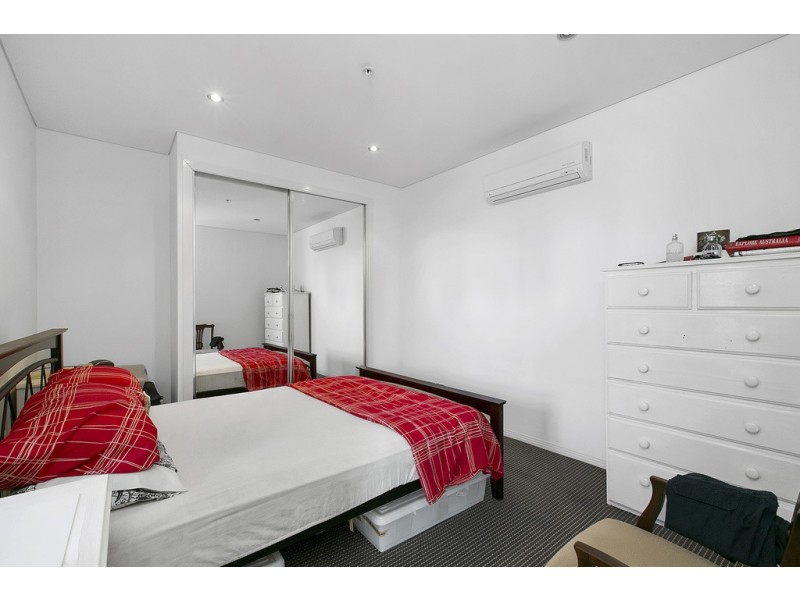 1012/2 Aqua Street, Southport QLD 4215