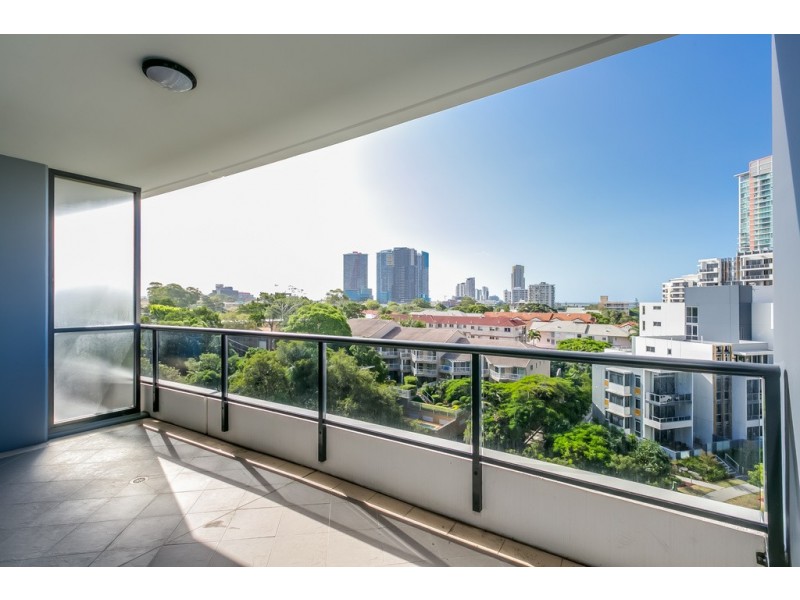1012/2 Aqua Street, Southport QLD 4215