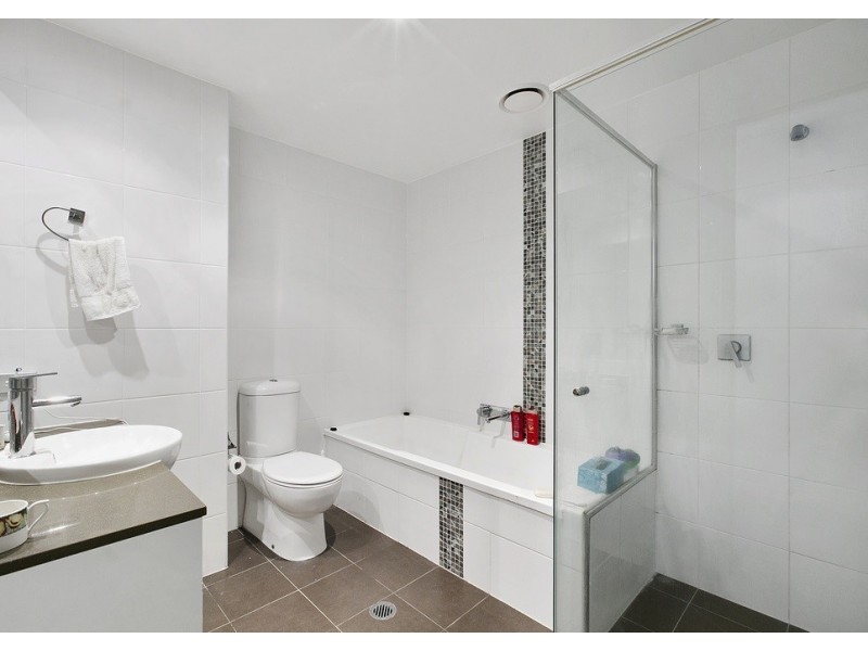 1012/2 Aqua Street, Southport QLD 4215