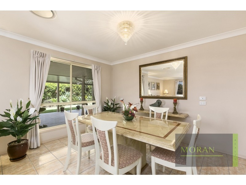 37 Sugargum Court, Molendinar QLD 4214